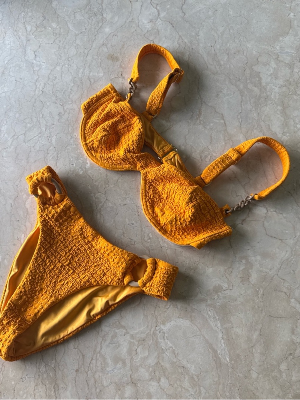 Uma Bikini Top in Cara Cara
Orange Croc